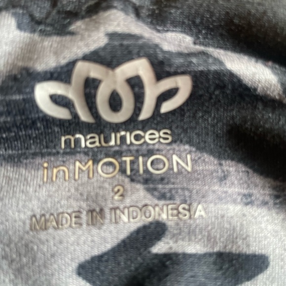 Maurice’s black/gray camo leggings - Picture 3 of 5